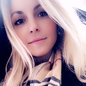 Meet your Posher, Daniela